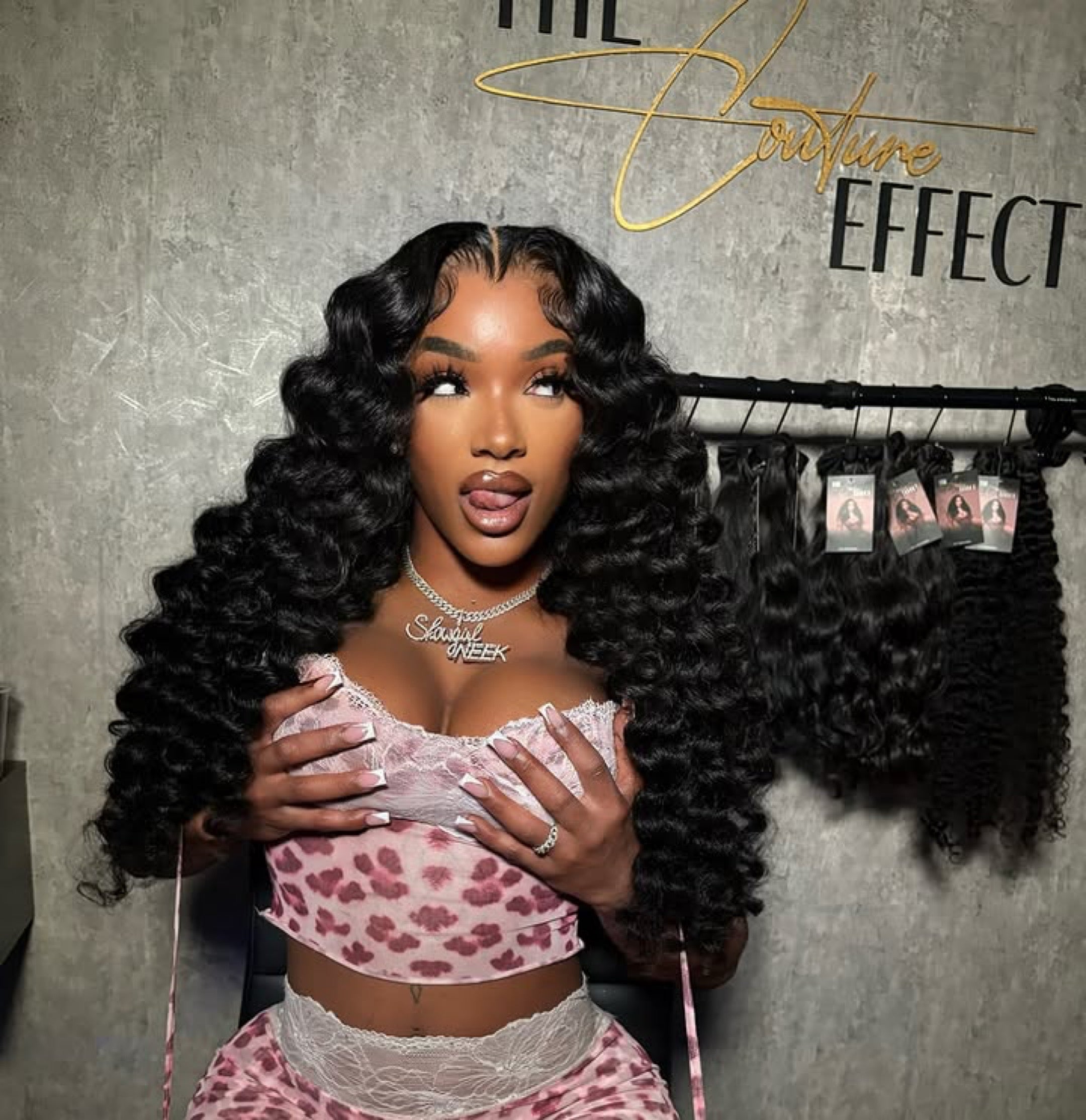 13*6 Free Deep Wave Frontal Wig Unit 250% Density