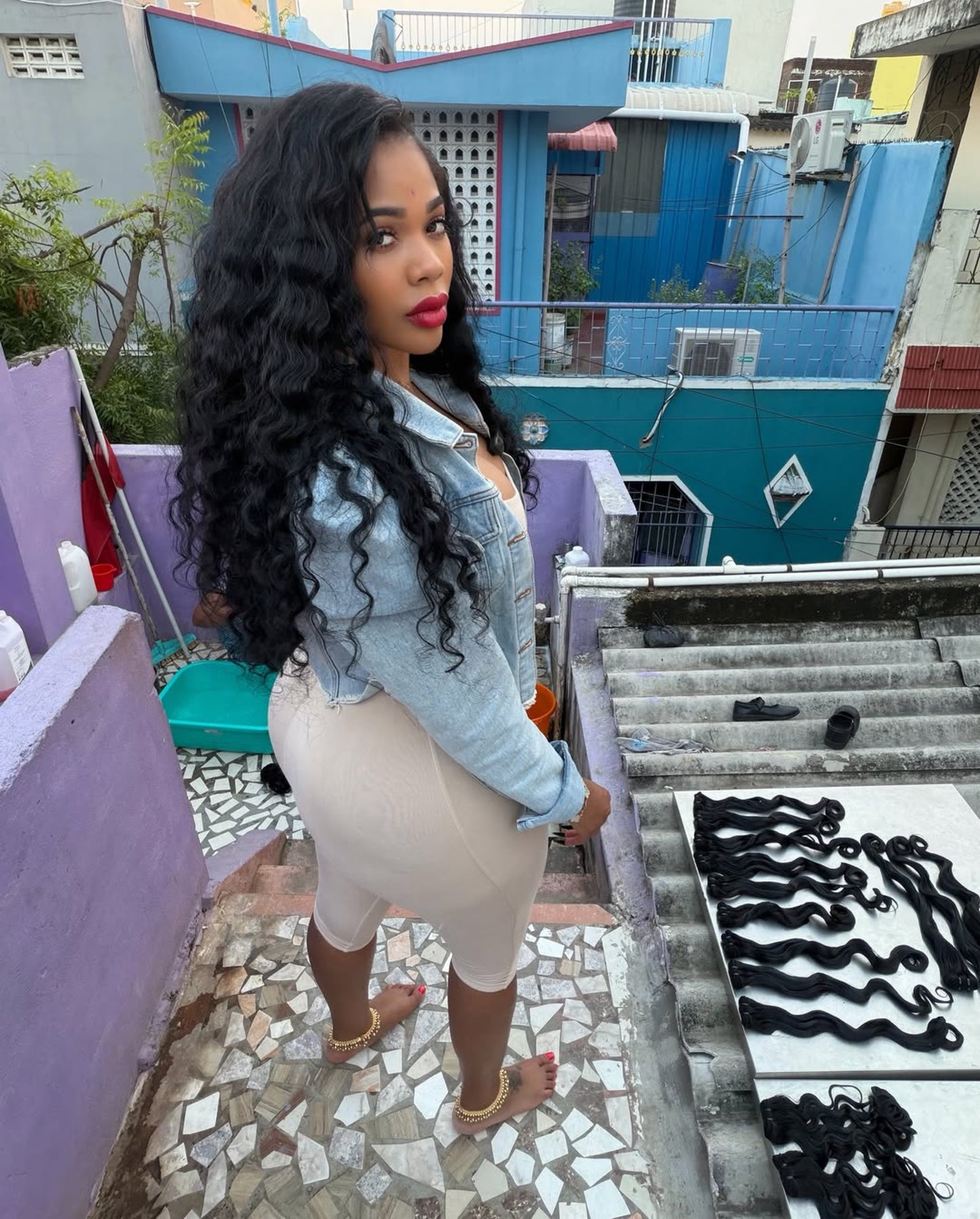 Vividae Curly JET BLACK / OFF BLACK COLORED Collection